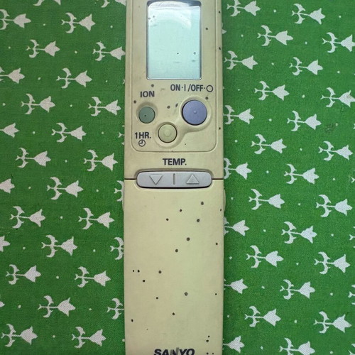 Sanyo RCS-4HPIS4E remote control for air conditioner used