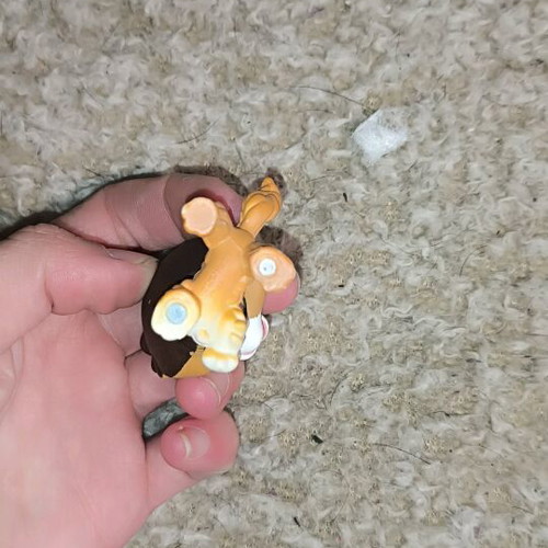 Littlest Pet Shop figure like new, fake