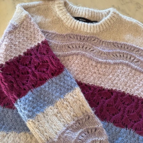 Knitted sweater Medium like new, pink
