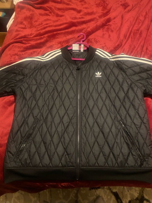 Adidas essentials 3 stripes 2XL like new, black