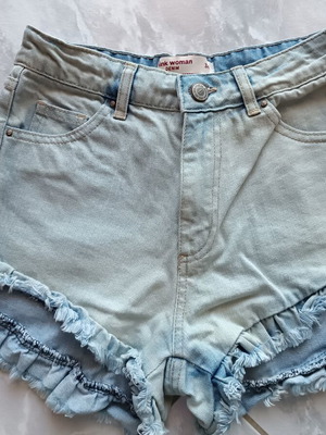 Pink Woman denim shorts XS like new, gray and turquoise