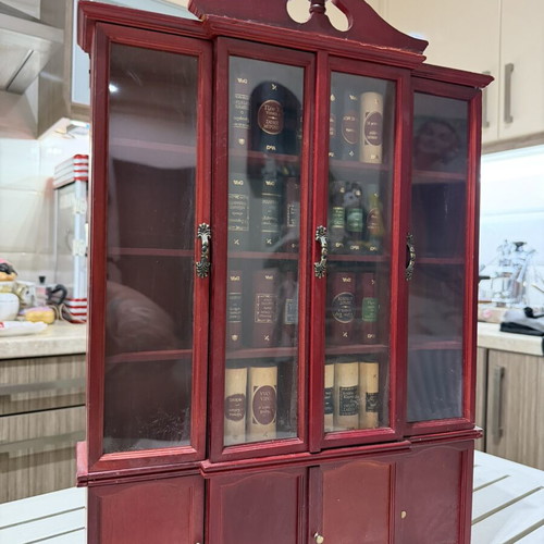 Deagostini small bookcase with books used