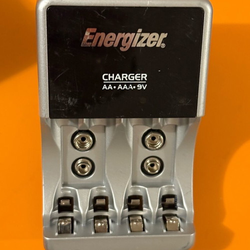 Set of 2 used battery chargers for AA, AAA and 9V