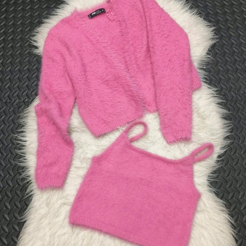 Women’s pink fluffy knit set like new, crop jacket S and crop top XS