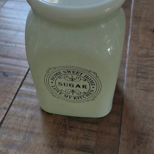 Sugar bowl like new, holds up to 1kg of sugar