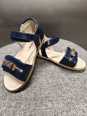 Mayoral sandals for girls used, size 23, blue