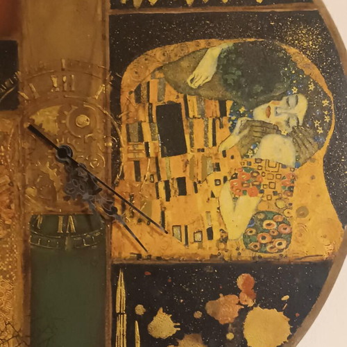 Wooden wall clock like new, mix media Klimt design