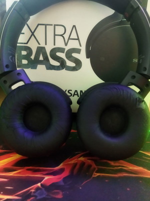 Sony headphones used with slight wear on ear pads