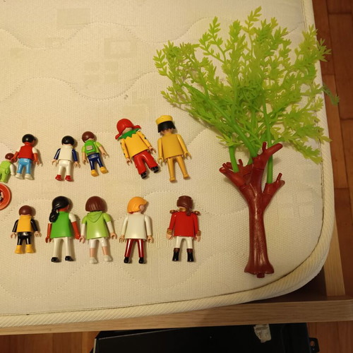 Φιγούρες Playmobil σαν καινούργιες, πακέτο 19 με αξεσουάρ και αστυνομική μηχανή