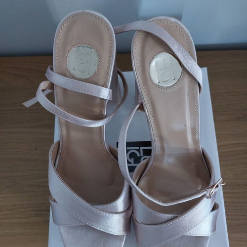 Luigi high-heeled sandals size 39 like new