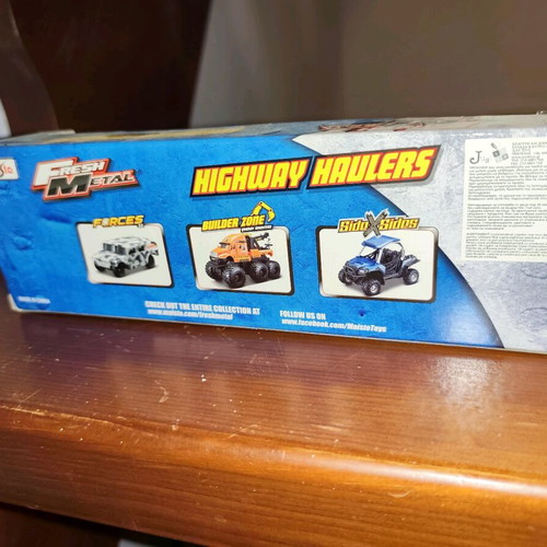 Maisto Diecast Fresh Metal Highway Haulers truck 1:87 scale new