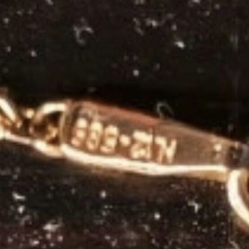 Al Oro Van Cleef Gold Bracelet 14k like new with stamps