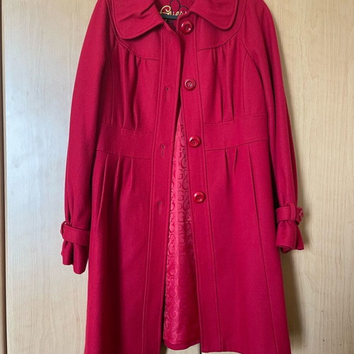 Guess medium red coat like new