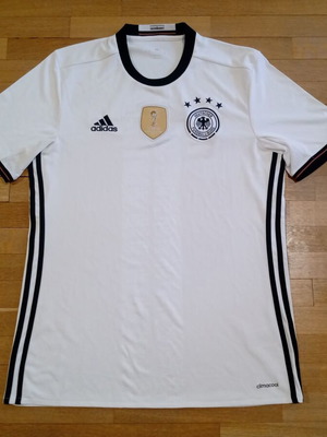 Ποδοσφαιρική φανέλα Γερμανίας Adidas μέγεθος M με FIFA World Champion Badge σαν καινούργια