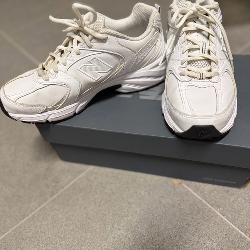 New Balance 530 athletic shoes like new, size 38, white