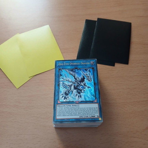 Yugioh bulk of 103 cards with common and rare types