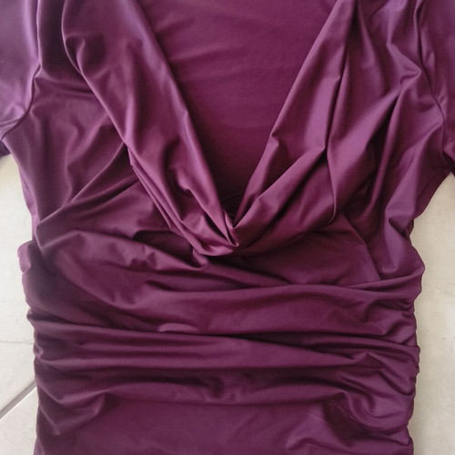 Pink Woman Bordeaux Top like new, draped front, long sleeves, size M
