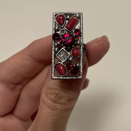 Set of 7 rings used with adjustable clasp