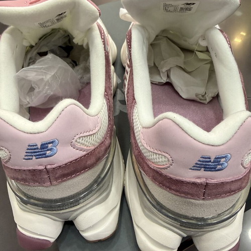 New Balance pink sneakers size 40