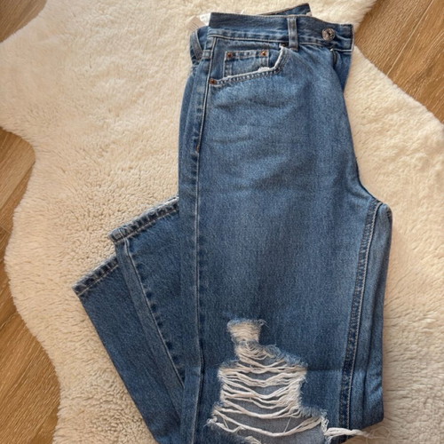 Pull&Bear blue slim boyfriend jeans with rips, size 34 used