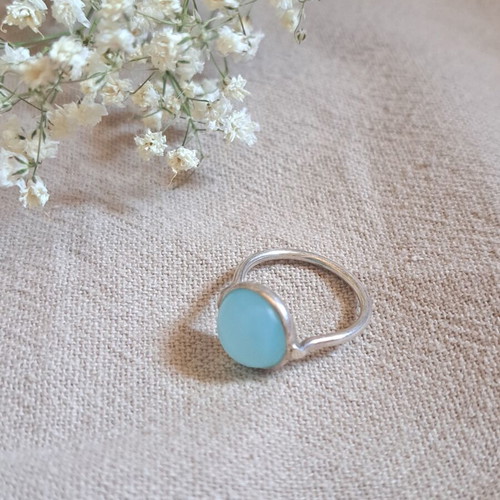 Silver ring with natural aqua chalcedony, like new, size 54