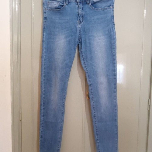 Jeans Medium size like new, slim fit