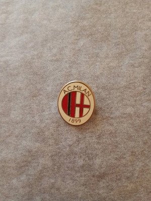 Καρφίτσα μεταλλική AC MILAN vintage 90s σαν καινούργιο