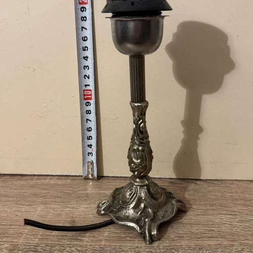 Vintage lamp used for restoration
