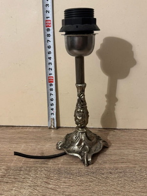Vintage lamp used for restoration