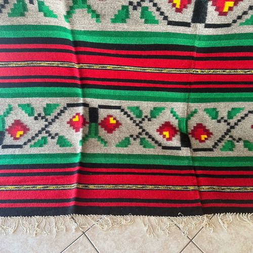 Kilimi and handmade woolen tapestries loom new