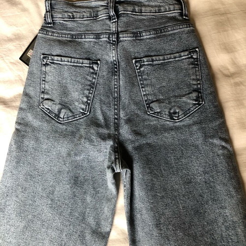 Women's blue jeans new, sizes XS and S