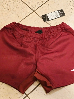 Mizuno Kids Shorts New Red Size 9-10 Years