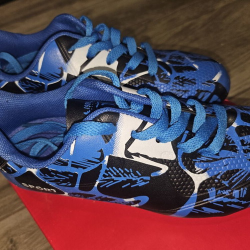 Football shoes size 36 like new, black and blue