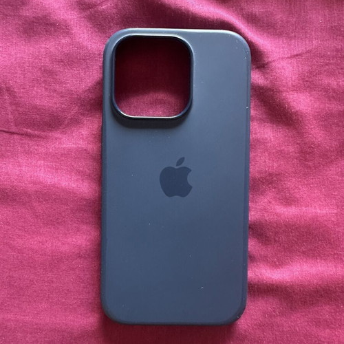Apple Silicone Case for iPhone 14 Pro like new, blue
