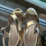 Beige platform sandals No37