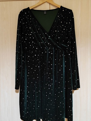 Shein velvet dress with stars XXL like new, emerald green