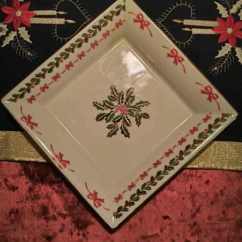 Hutschenreuther platter without any damage