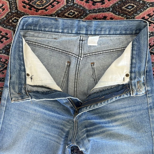 Armani Jeans vintage pants size 32 used with repaired zipper