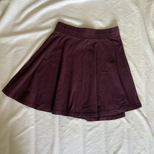 Pull and Bear burgundy skirt