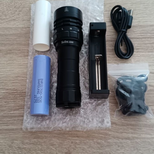 Diving flashlight XHP50.2 new, 2550 lumen, waterproof 100m