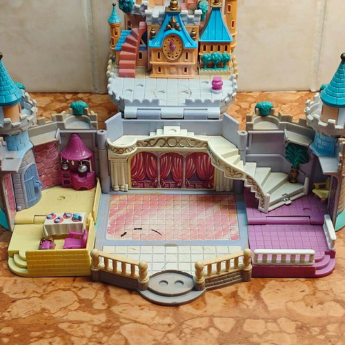 Disney Cinderella Star Castle Bluebird 1995 like new vintage castle