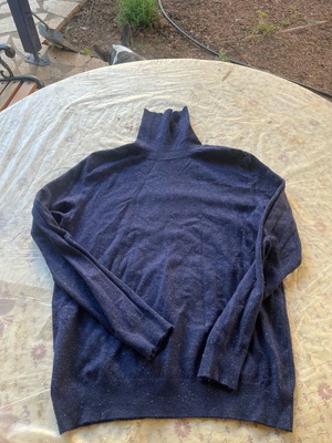 Women's turtleneck sweatshirt like new, blue