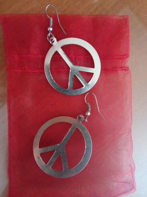Peace symbol earrings like new, silver color