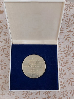 German medallion like new