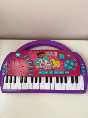 Children's keyboard like new with 6 instruments and 6 rhythms