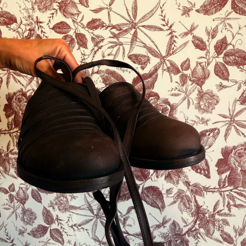 Gianna Kazakou brown vintage sandals never worn with imperfections size 36