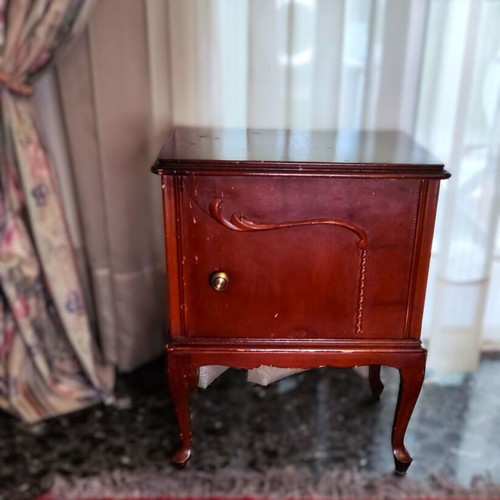 Vintage wooden nightstand used, ideal for DIY or upcycling
