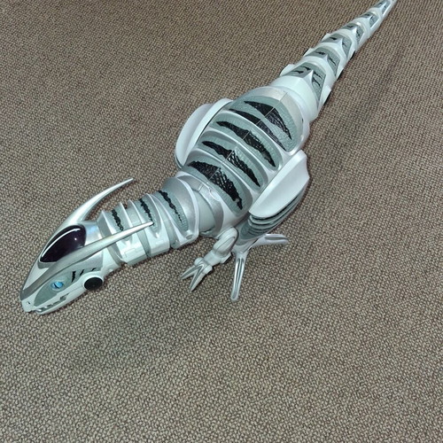 Roboraptor Robot Dinosaur large model used for repair or decoration