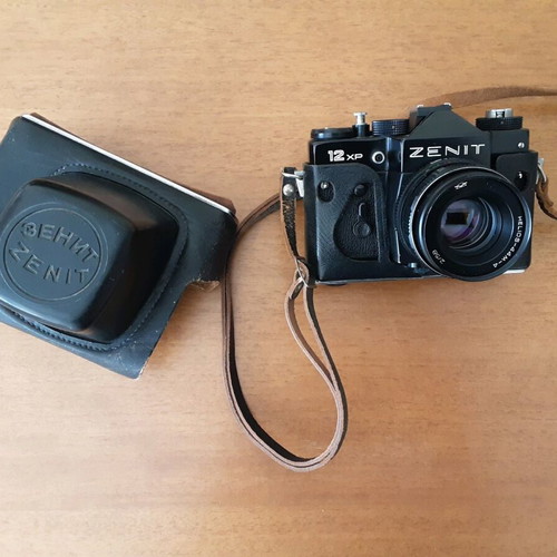 Zenit 12XP camera with case used
