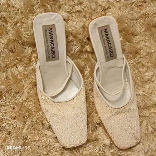 Shoe like new, white size 38, platform sandal